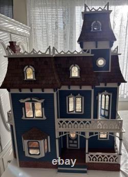 1991 Dura Craft CA 750 Cambridge Miniature Victorian Dollhouse excellent