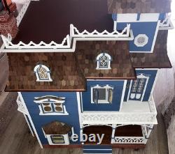 1991 Dura Craft CA 750 Cambridge Miniature Victorian Dollhouse excellent