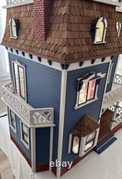 1991 Dura Craft CA 750 Cambridge Miniature Victorian Dollhouse excellent