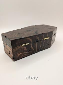 1/6 Scale Vampire/Monster Hunter Kit Coffin Chest