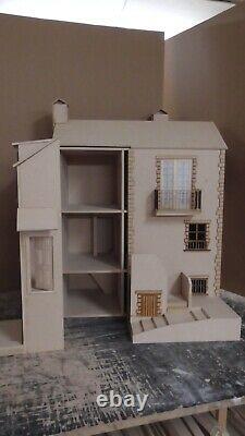 24th scale The Italian Hillside House Kit Numbered and dated Plaque