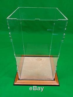 26 x 23 x 14 inch Acrylic Display case for Dolls and Bears Dollhouses miniature