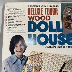 Arrow Deluxe Tudor Dollhouse 700 112 Scale 1980s Vintage Doll House NEW OPENBOX