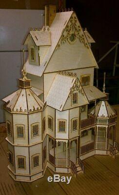 Ashley Gothic Victorian Dollhouse (124 Scale Kit)