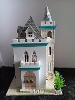 Assembled Rolife LED Miniature Dollhouse Castle with Furniture, Lights & Music