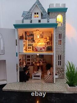 Assembled Rolife LED Miniature Dollhouse Castle with Furniture, Lights & Music