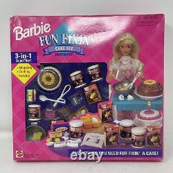 BARBIE FUN FIXIN CAKE SET #67431 NEW Baking Icing Whisk Eggs Butter