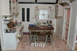 Beautiful Shabby Chic Cottage 112