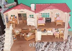 Calico Critters CC1797 Red Roof Country Home Gift Set