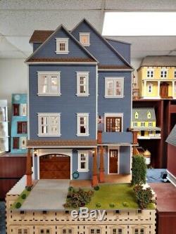 Clarkson Craftsman Mansion 112 Dollhouse Kit