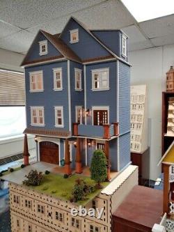 Clarkson Craftsman Mansion 112 Dollhouse Kit