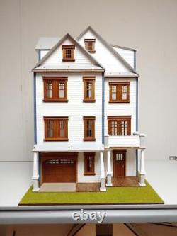 Clarkson Craftsman Mansion 124 Scale Dollhouse Kit 79200