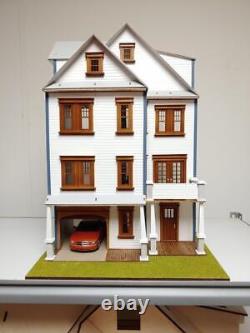 Clarkson Craftsman Mansion 124 Scale Dollhouse Kit 79200