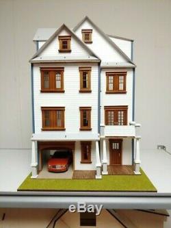 Clarkson Craftsman Mansion 124 scale Dollhouse