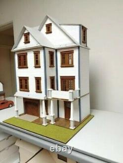 Clarkson Craftsman Mansion 124 scale Dollhouse kit