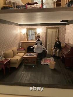 DOLLHOUSE 1/12 Scale Miniatures Lighted, Furnished Adult Owner Perfect Condition