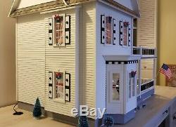 Dollhouse 112 scale. Electric. Completely furnished