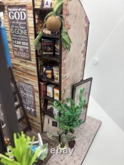 Dollhouse Assembled DY kit completed coffee shop