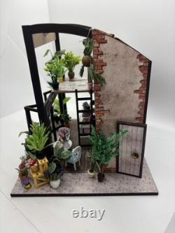 Dollhouse Assembled DY kit completed coffee shop