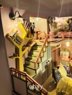 Dollhouse Assembled already From DIY Kit miniature