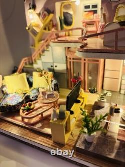 Dollhouse Assembled already From DIY Kit miniature