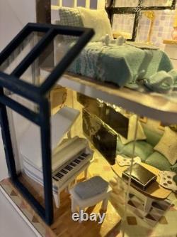 Dollhouse Assembled miniature kit made from a DY box kit, ready for display Done