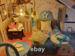 Dollhouse Beach House Completed Miniature Full House Bookend Nautical