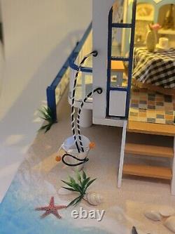 Dollhouse Beach House Completed Miniature Full House Bookend Nautical