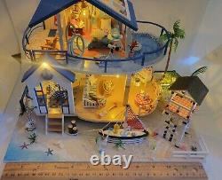 Dollhouse Beach House Completed Miniature Full House Bookend Nautical