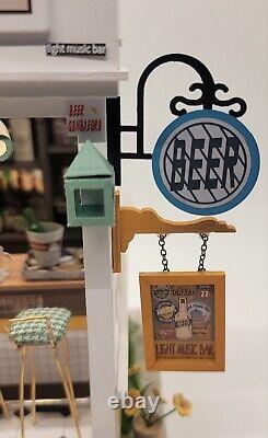 Dollhouse Cafe Bar Music Bar Completed Miniature Bookend Handmade