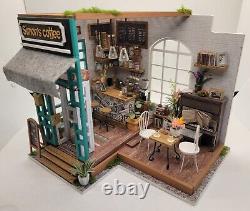 Dollhouse Cafe Completed Miniature Bookend