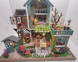 Dollhouse Cottage Completed Miniature Full House Bookend