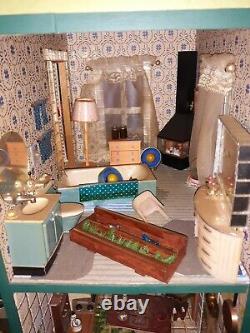 Dollhouse, Custom Made Dollhouse Furniture 26.5 X 20 X 15