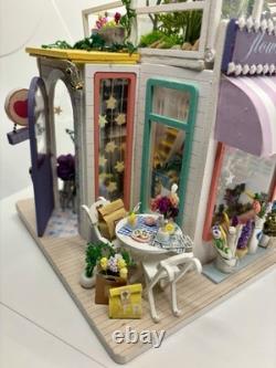 Dollhouse DY already assembled Kit miniature Completed
