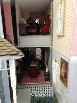 Dollhouse- Psycho House. Reproduction of the Bates house from the movie