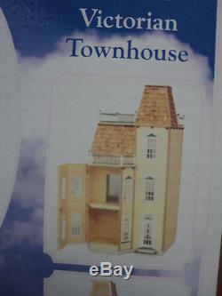 Dollhouse Victorian Townhouse Kit J-818