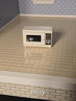 Dollhouse miniatures 112 5 Pc Kitchen Set Collectors Item