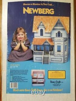 DuraCraft Newberg Dollhouse Kit (NB-180) NEW open box