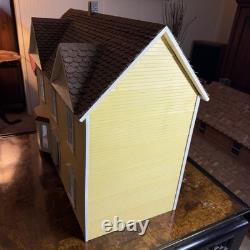 Dura Craft FH-505 Farmhouse Dollhouse 112 Scale Wood Kit 8 Rooms Miniatures