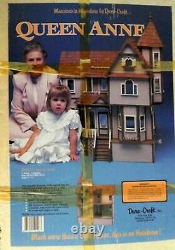 Dura Craft Queen Anne Mansion in Miniature Doll House Vintage QA575