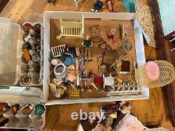Fancy Dollhouse with furniture, decorations and accessories