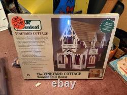 Greenleaf Vineyard Cottage Wooden Doll House NEW SEALED 1992