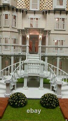 Hegeler Carus Mansion 124 scale Dollhouse Kit