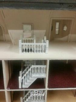 Hegeler Carus Masion (148 scale) Dollhouse