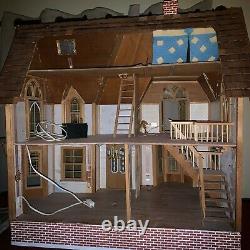 Heritage Mansion Dollhouse by Dura-Craft HR 560 with extras needs TLC 1991