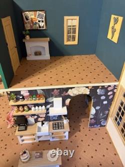 Houseworks Loft Apartment Dollhouse Preowned