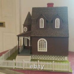 Jasmine 2 Gothic Victorian Cottage 124 Scale Dollhouse Kit