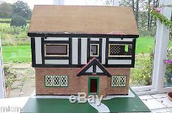 Kit Built1930's Style Un-furnished Dolls House With Lights For Renovation