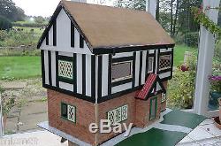 Kit Built1930's Style Un-furnished Dolls House With Lights For Renovation