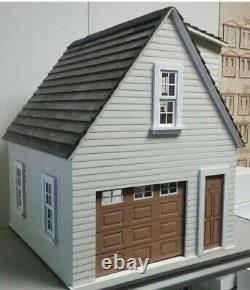 Lansdowne 112 scale Dollhouse ONE car garage/workshop